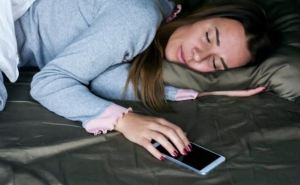 Четыре бесплатных способа улучшить сон, которые уже есть в вашем смартфоне и умных часах