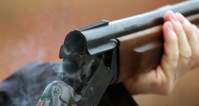 На Луганщине 18-летний парень застрелился из отцовского ружья