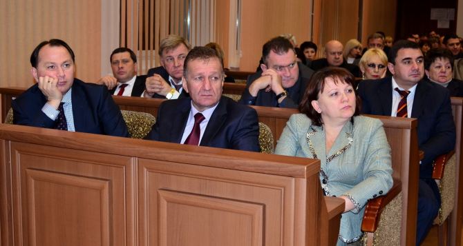 Из Луганска Януковичу отправили телеграмму со словами поддержки