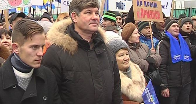 Сергей Кравченко поблагодарил луганчан, которые вышли на Антимайдан (видео)