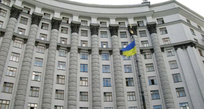 Янукович ждет от Азарова предложений по увольнению министров