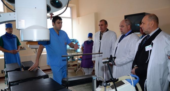 «Краснодонуголь» потратил более миллиона гривен на медоборудование для Центральной больницы города (видео)