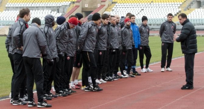 Футболисты луганской «Зари» вернутся к тренировкам 9 января