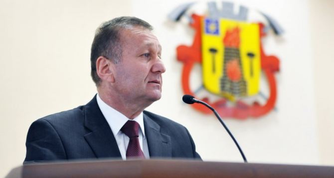 Общественники будут требовать у мэра Луганска уволить Манолиса Пилавова