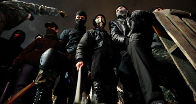 В Киеве задержаны вооруженные активисты Евромайдана (видео)