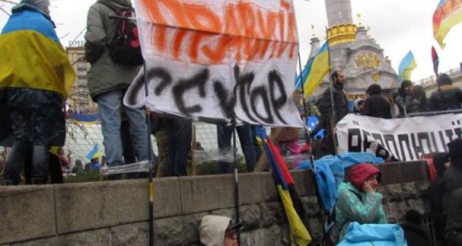 Митингующие освободят улицу Грушевского