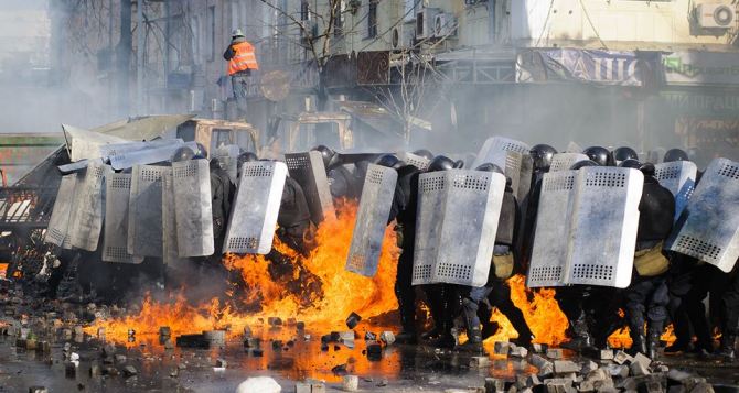 Украина может оказаться в опасной спирали насилия. — Политтехнолог