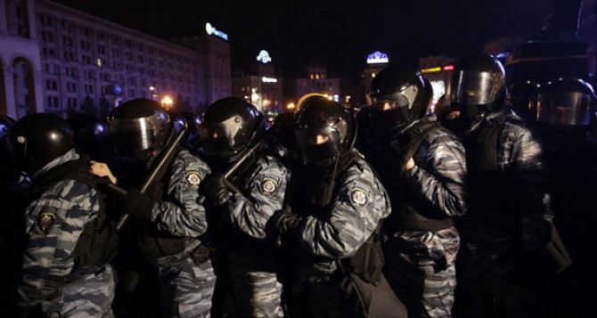 Правоохранители во время беспорядков в Киеве применяли оружие. — МВД