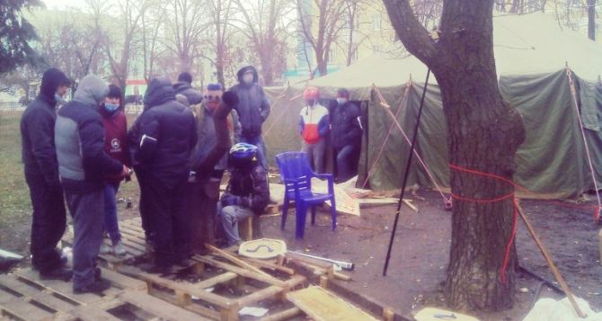 Луганский Антимайдан сворачивается? (фото)