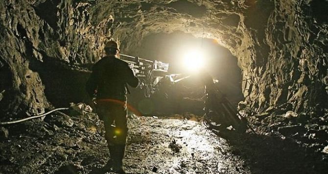 На шахте в Луганской области произошел пожар