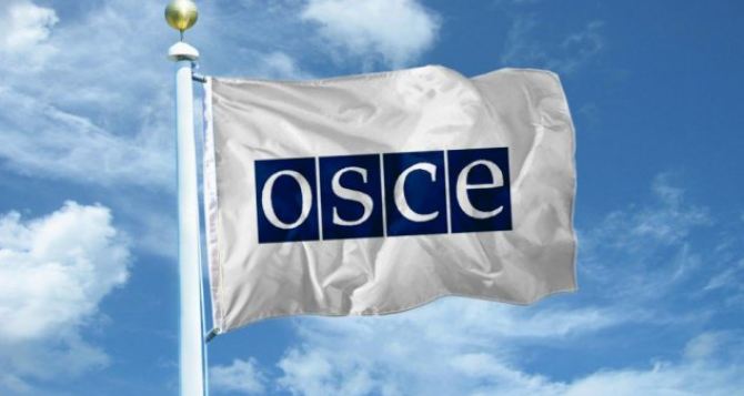 Представители ОБСЕ решили не ехать в Луганск, чтобы не оказаться в заложниках
