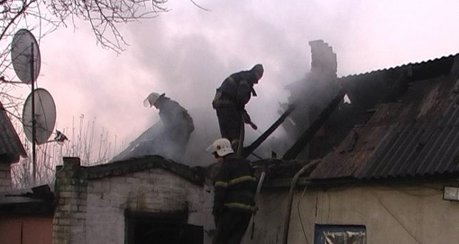Ночной пожар в Луганске: погибли два человека
