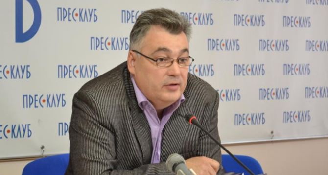 Луганский общественник рассказал как Киев и Львов могут помочь Востоку