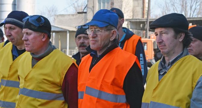 Мэр Луганска проверил, как работает Центр утилизации отходов (фото)