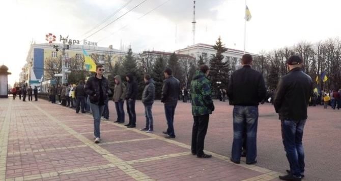 Участникам Луганской  сотни самообороны угрожают