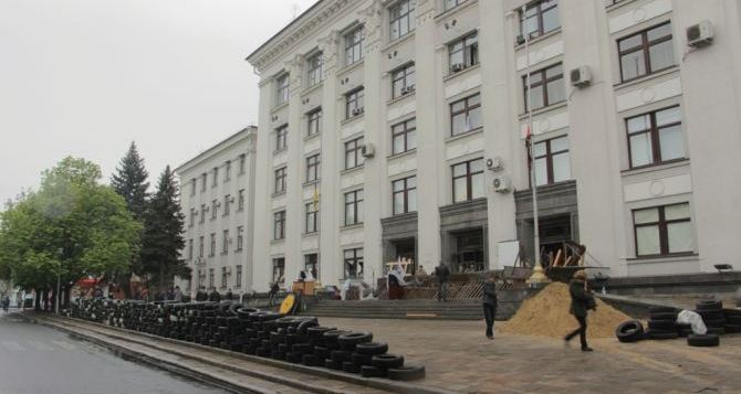 В Луганской облгосадминистрации рассказали, как работают после захвата здания
