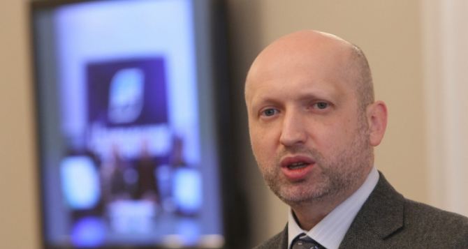 Турчинов требует у силовиков пояснений относительно выезда Болотова в Россию