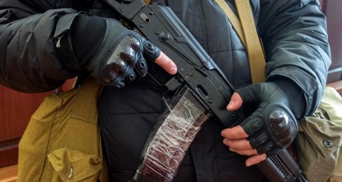 В Луганске снова слышна стрельба