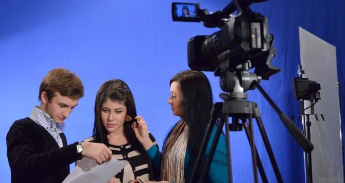 В Луганске  стать мэтром кино и телеискусства можно после 9 класса
