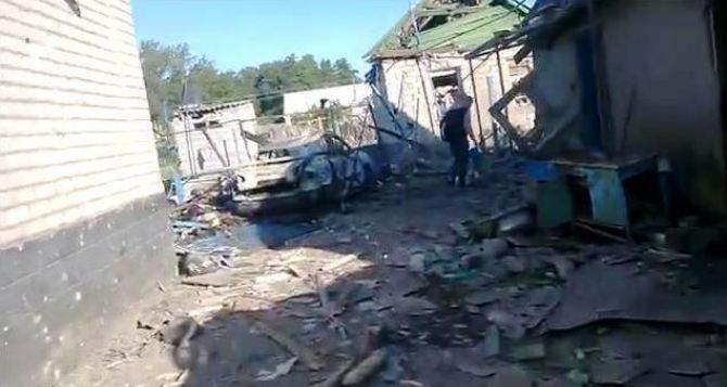 Село Макарово Луганской области после обстрела (видео 18+)