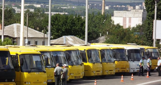 При чрезвычайной ситуации маршрутки и автобусы Луганска будут вывозить людей из города