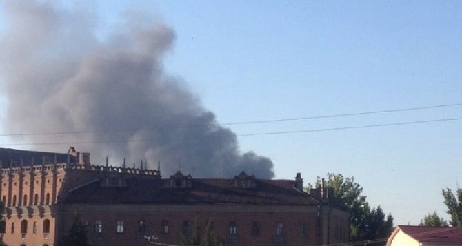 В Луганске под артобстрел попало 27 жилых домов