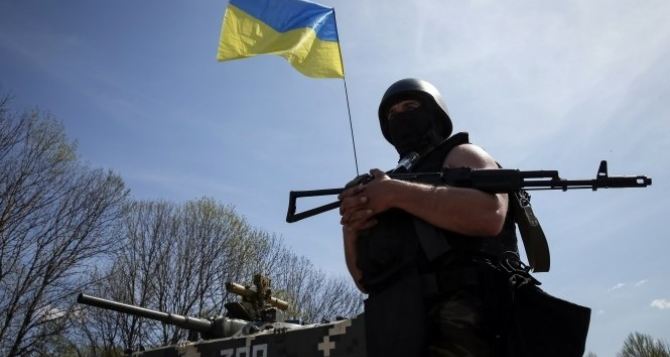 Украинские военные терпят поражение в районе Изварино. — Пресс-центр АТО