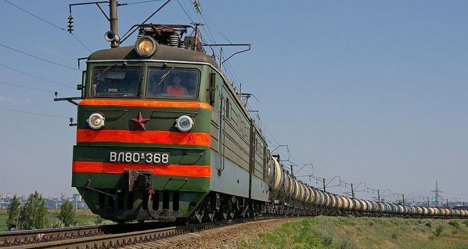 На одном из перегонов ДонЖД в результате боевых действий прервано движение поездов