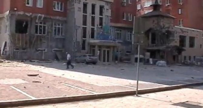 Последствия обстрела Донецка 7 августа (видео)