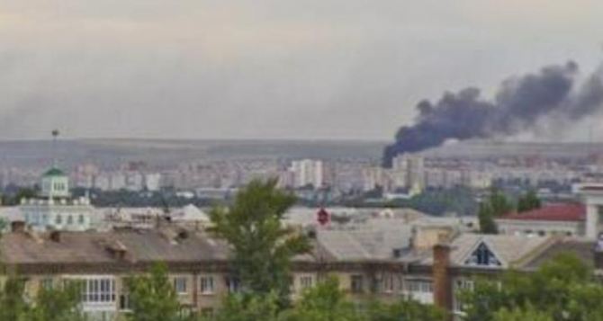 Уже полтора часа город расстреливают из гаубиц и градов. &mdash;&nbsp;Об обстановке в Луганске