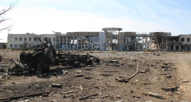 Луганск под обстрелами: как выглядит городской аэропорт сегодня? (фото)