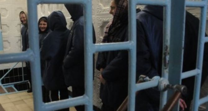 В Харьков перевезли заключенных из зоны АТО
