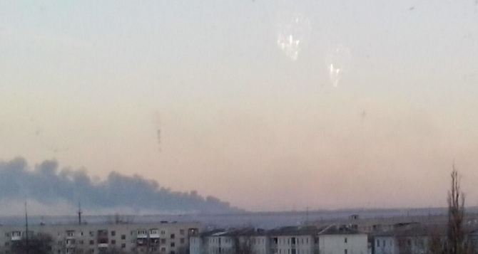 Боевые действия в Луганской области: в районе Веселой Горы виден густой дым (фото)