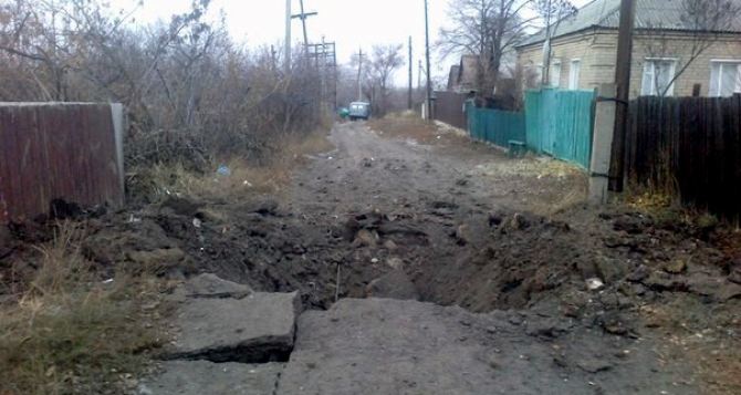 Последствия артобстрела: Попасная Луганской области (фото, видео)