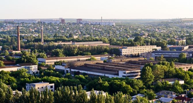 В Луганске во многих районах города был слышен мощный взрыв