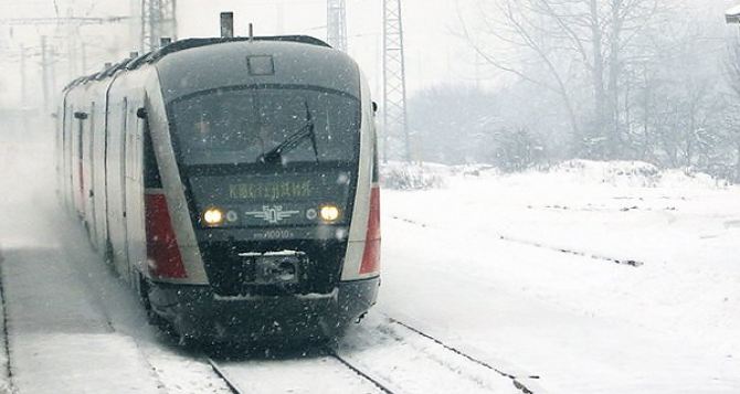«Укрзализныця» назначила максимальное количество дополнительных поездов к зимним праздникам