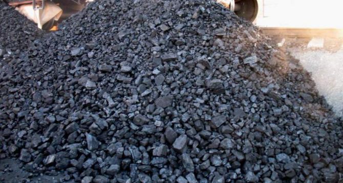 Уголь в Украине стали добывать меньше почти на 30%