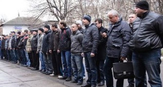 Сотрудникам военкоматов Харькова  разрешили ездить бесплатно в метро и трамваях