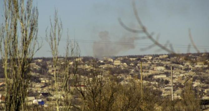 В Луганске под обстрел попал Камброд. — Местные жители (фото)