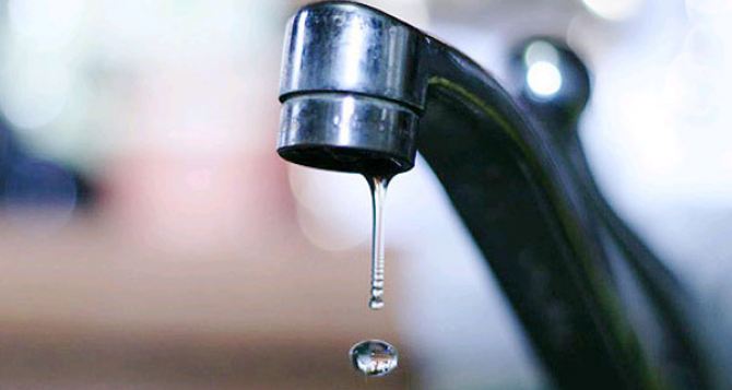 В ряде городов Донецкой области из-за боевых действий прекращено водоснабжение
