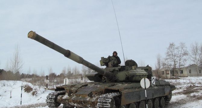 Добровольцы четвертой волны мобилизации в Харькове  уже отрабатывают навыки вождения бронетехники и боевой стрельбы
