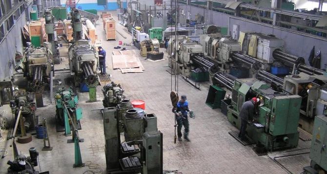 Из Луганска в Россию собираются перенести два завода