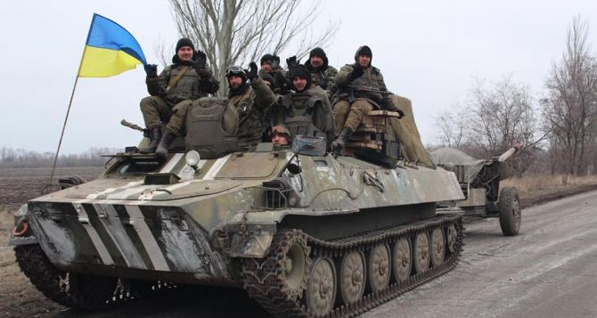 В самопровозглашенной ЛНР заявляют, что украинские военные не прекращали огонь