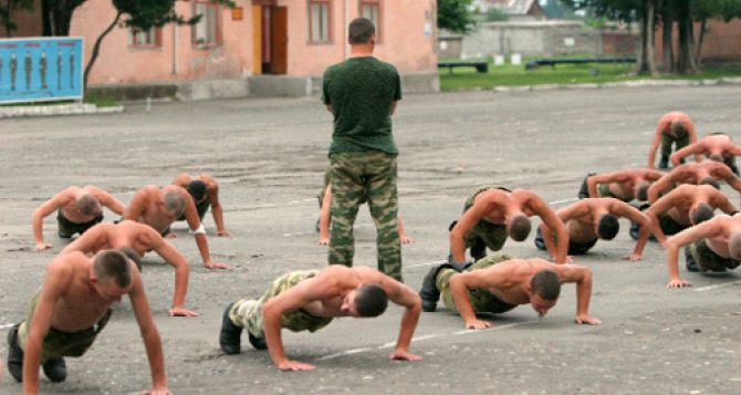 В Харькове среди призванных по мобилизации  военных процветает «дедовщина»