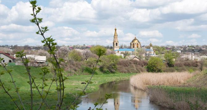 Коммунальные службы Луганска занимаются расчисткой русла реки Лугань