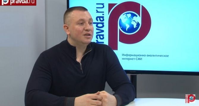 Захарченко и Плотницкий должны уйти с должностей. — Жилин