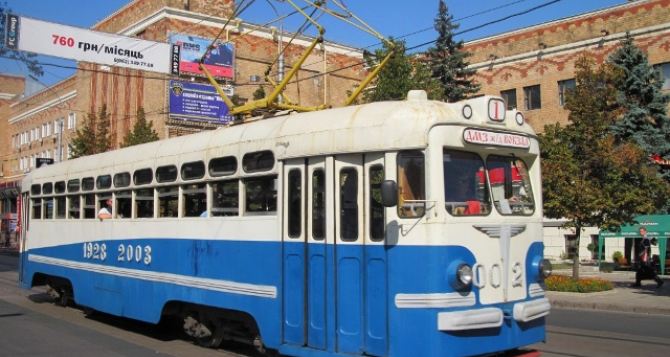 На праздники в Донецке выйдет на маршрут ретро-трамвай