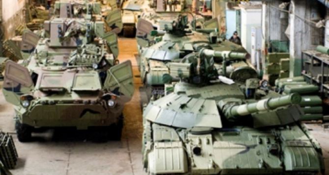 Харьковский бронетанковый  завод передал военным  партию танков Т-64Б
