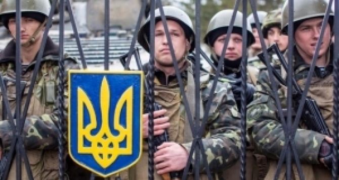 Президент Украины объявил демобилизацию в мае-июле