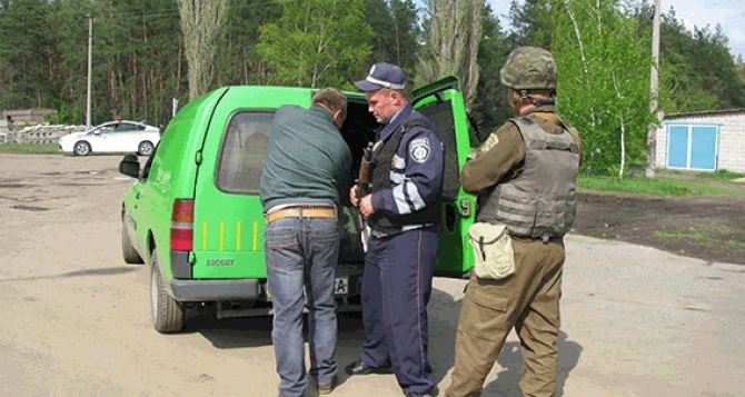 В Луганской области ГАИ активно проверяет номерные знаки на автомобилях (фото)